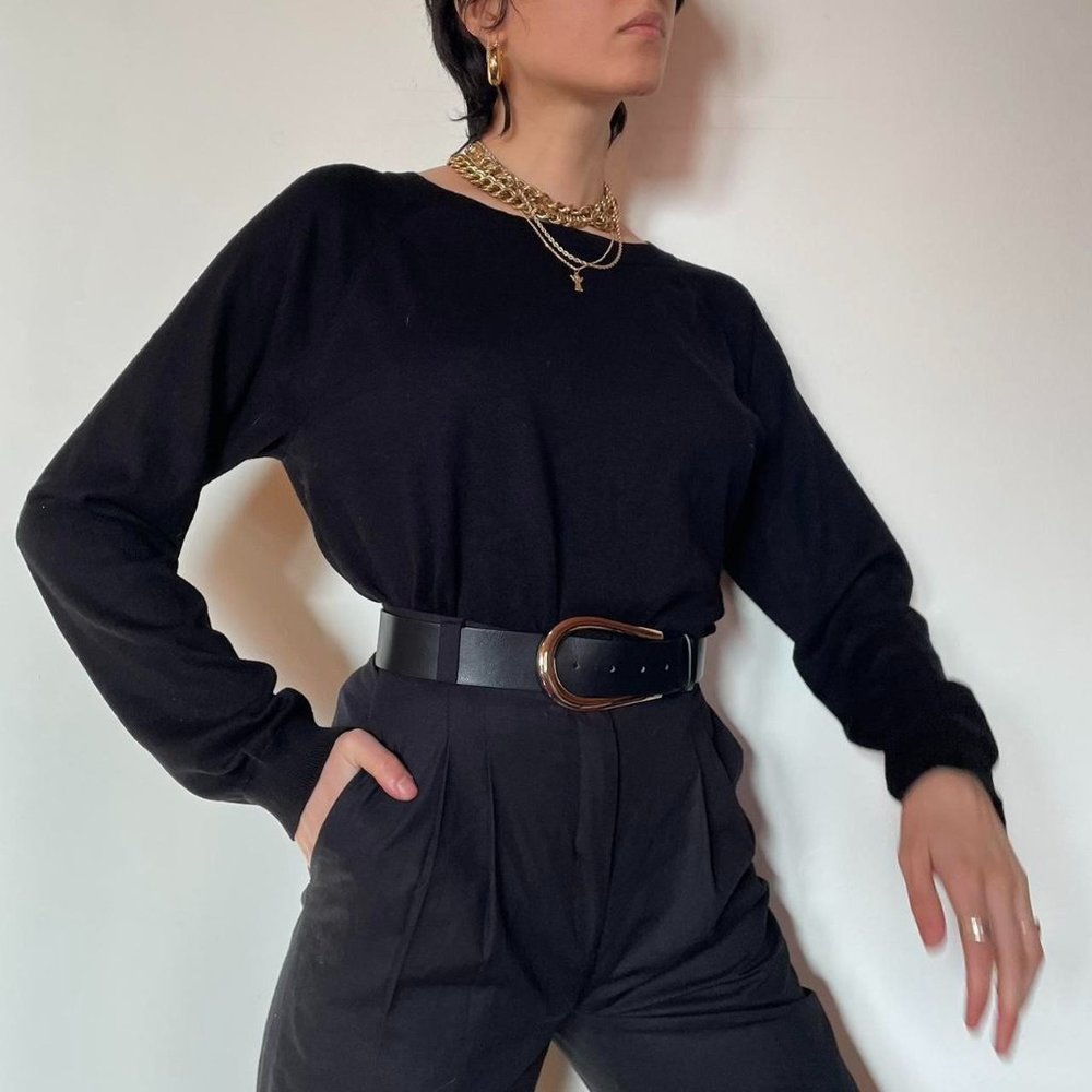 NWT black crew neck sweater